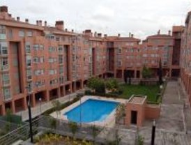 Desahuciada una embarazada de un piso del IVIMA de Coslada