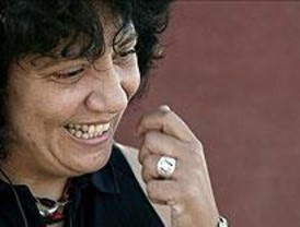 Rosana invita a los parados a su concierto en el Palacio de los Deportes