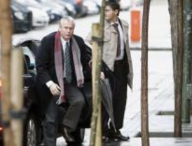 PSOE e IU piden depurar responsabilidades y el PP defiende su inocencia