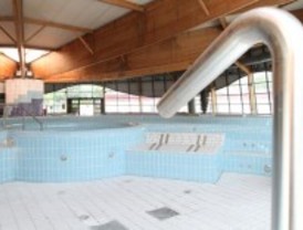 La Junta Electoral paraliza la apertura de una piscina en Alcorcón