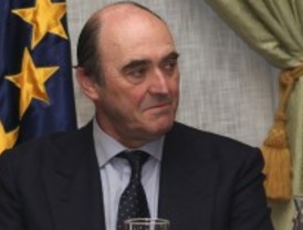 El Gobierno limita el sueldo de los directivos de los bancos ayudados