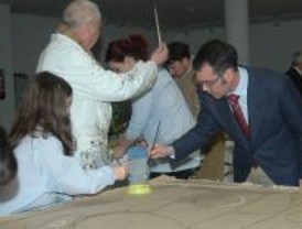 Un colegio de Parla se suma al proyecto de arte como terapia