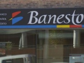 Un hombre atraca una sucursal de Banesto en el Paseo de la Florida a punta de pistola