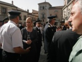 Homenaje a la policía asesinada
