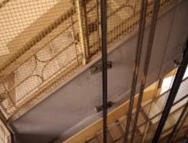 Herido grave un trabajador al caer por el hueco del ascensor en Hortaleza