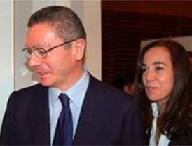 Gallardón y Coghen entregarán a los Reyes las respuestas al cuestionario de la candidatura