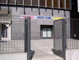 Piden la retirada de la campaña contra locales de alterne