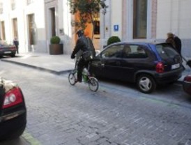 El Ayuntamiento editará una guía de calles tranquilas para ir en bici por Madrid