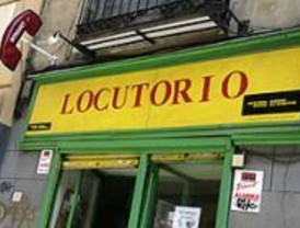 Cuatro detenidos, acusados de atracar locutorios con gran violencia