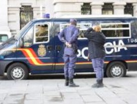 Desarticulada una banda por falsificar tarjetas de crédito y usarlas en la capital
