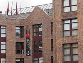 IU pide que se retire un crucifijo del Pleno de Chamartín