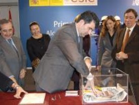 Colocada la primera piedra del Instituto Cajal en Alcalá de Henares