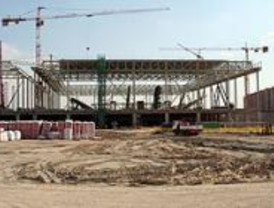 Importantes personalidades del deporte visitan la Caja Mágica