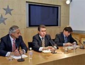 Los bomberos regionales tendrán cinco nuevos parques y 110 vehículos