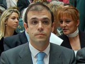 Canalda aconseja retrasar la compra del primer móvil hasta los 13 años