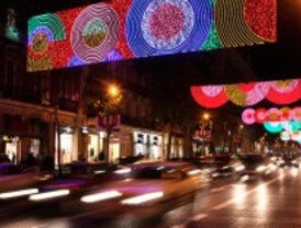 El alumbrado navideño de Madrid costará la mitad