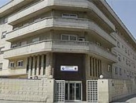Sanidad pagará 12.000 euros a un paciente al que los médicos dejaron un trozo de bisturí en la rodilla