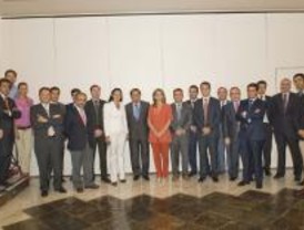 Santos Campano busca soluciones a la crisis con los jóvenes