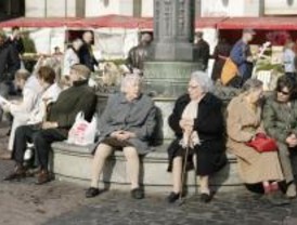 Las pensiones en Madrid siguen un 18% por encima de la media pero suben menos