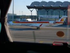 Barajas opera a plena capacidad aunque con problemas debido al mal tiempo en Europa