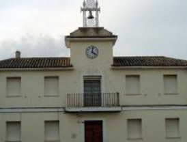 Granados explica la continuidad del alcalde de Villalbilla