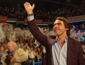 Aznar afirma que se pensaría el 'formar parte' de una candidatura al Real Madrid