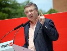 Blanco dice que Gallardón 'trata de que los españoles paguen la bancarrota que dejó en su Ayuntamiento'