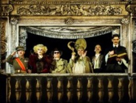 Crítica teatral.-El balcón: un poco oxidado