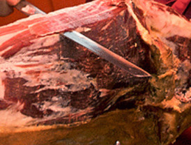 Aperitivo de jamón ibérico en 'Degusta Madrid'