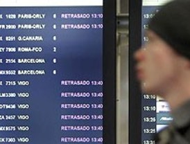 Los controladores aéreos trabajarán a partir del 1 de abril su jornada básica