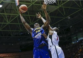 Una España a medio gas vence a Angola