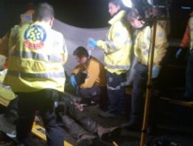 Fallece tras ser atropellado en la A-3 por un turismo que huyó