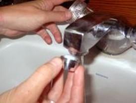 Los madrileños consumen 12 litros de agua al día menos que la media nacional