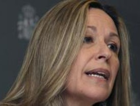 Trinidad Jiménez : 'Vacunar a toda la población no tiene sentido'
