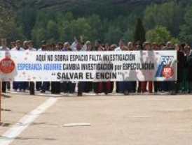 Trabajadores de El Encín protestan por la construcción de dos campos de golf