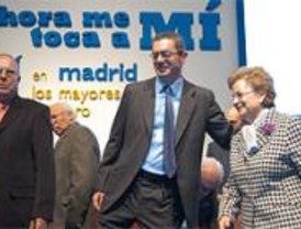 Gallardón promete construir 26 centros municipales de mayores y 41 centros de día