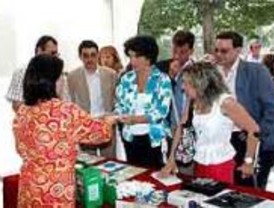 CERMI y los vendedores de cupones reciben sendos Bastones de Plata