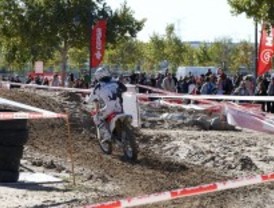 Moto y espectáculo en Las Rozas