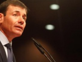 Gómez carga contra el Opus por el aborto