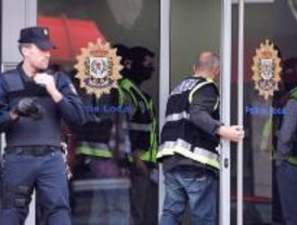 La Audiencia de Madrid mantiene en prisión a cuatro agentes del 'Bloque' de Coslada