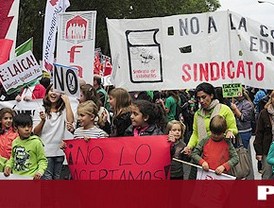 Una manifestación culmina una semana de protestas contra los recortes en la educación