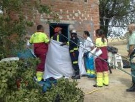 Muere una mujer al caer a un pozo en Villamanta