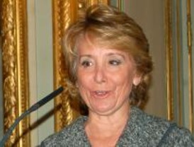 Aguirre, sorprendida con que el presidente del PP sea candidato al Gobierno