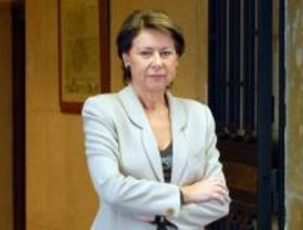 Álvarez critica la demora en dar la lista de pasajeros