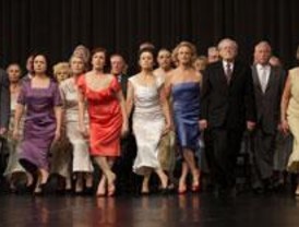 Crítica teatral. - “Kontakthof”: ¡Danza, danzad, viejitos...!