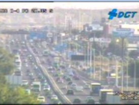 Un accidente dificulta el tráfico en la A-2