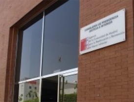 Menores infractores aprenden a conducir carretillas