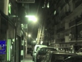 Hallan un cadáver carbonizado en el interior de una vivienda en Ciudad Lineal