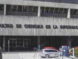 Según la APM la mitad de los licenciados en periodismo no trabaja en el sector