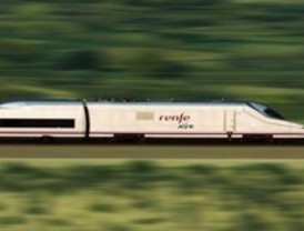 Los ciudadanos se quejan de las elevadas tarifas del AVE Madrid-Barcelona